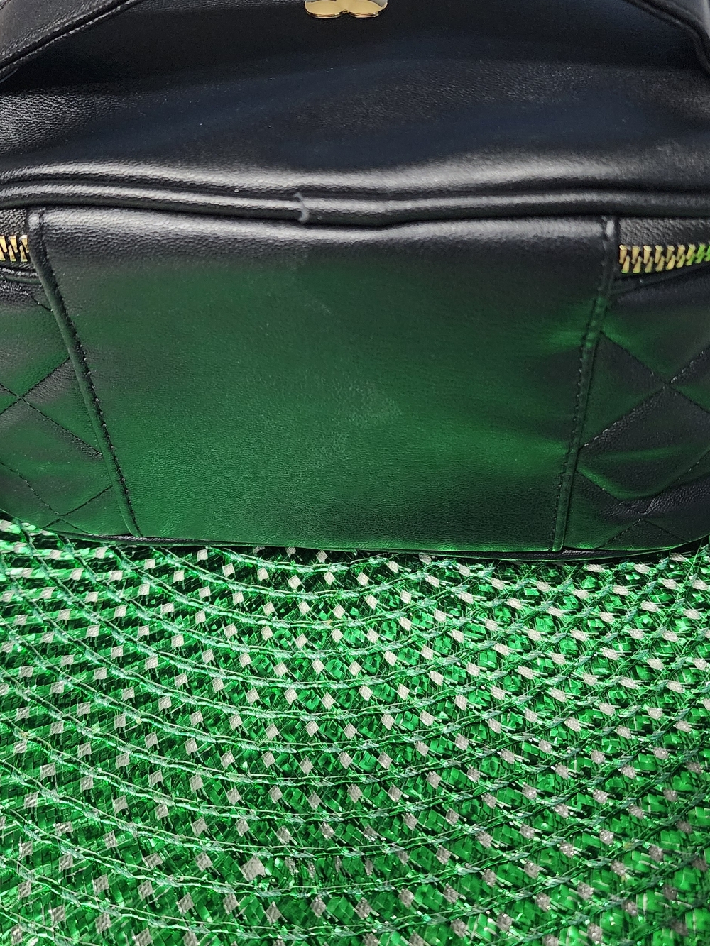 Quilted Black Leatherette Vanity Case with Gold Hardware - Picture 5 of 12